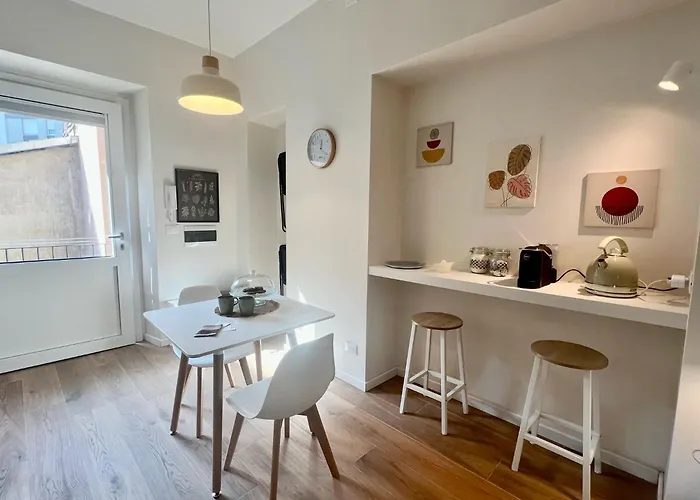 Acadamis - Maison Pino - Quadrilatero