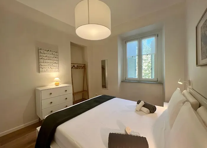 Apartment Acadamis - Maison Pino - Quadrilatero *