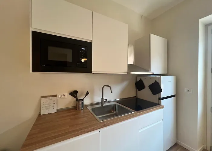 Apartment Acadamis - Maison Pino - Quadrilatero